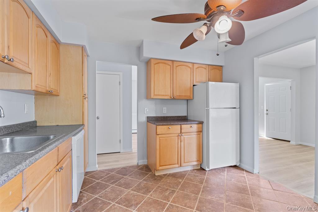 49 Georgia Street B Property Photo 12
