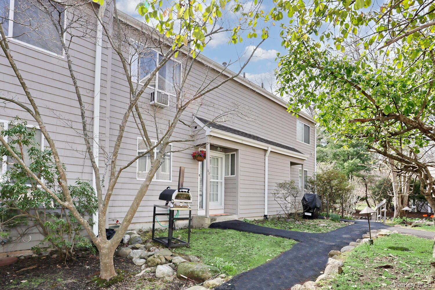 68 Hickory Hill Lane Property Photo 4