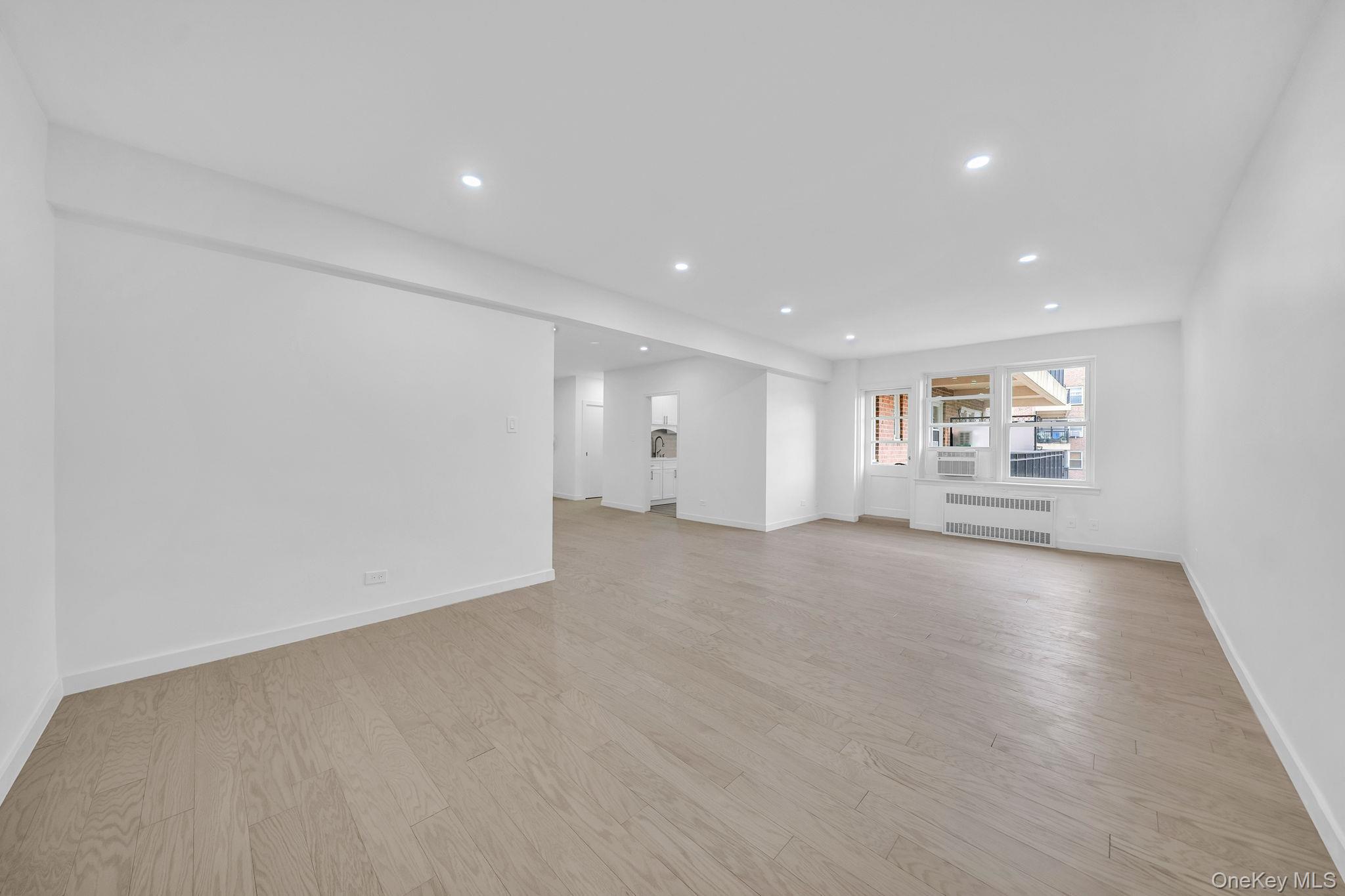 162-41 Powells Cove Boulevard 5c Property Photo 3