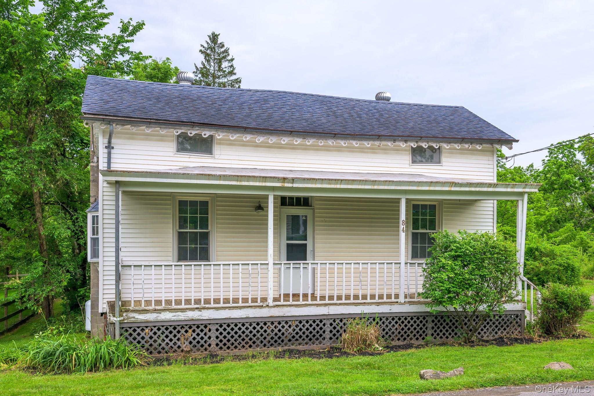 84 Montgomery Street Property Photo 1
