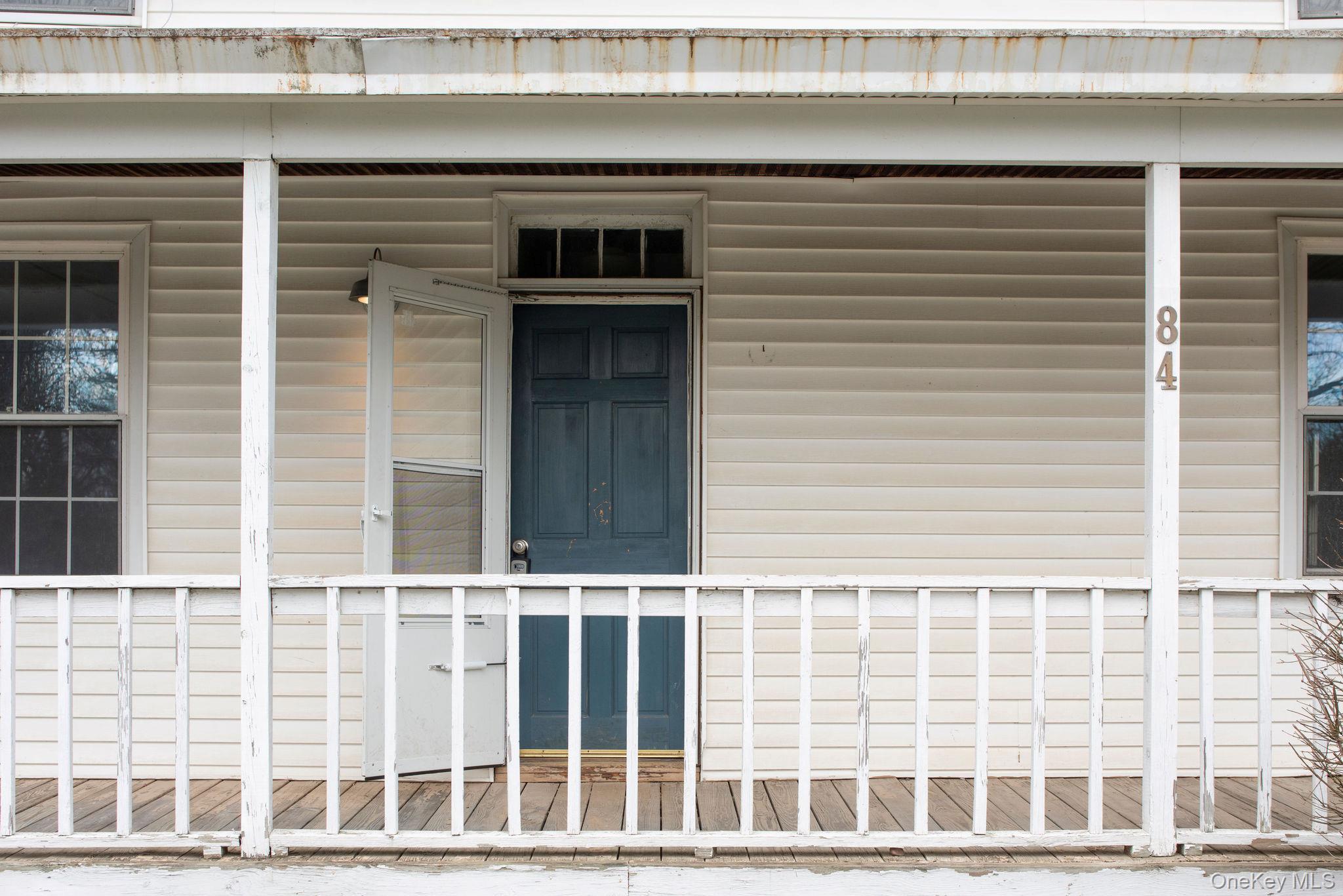 84 Montgomery Street Property Photo 4