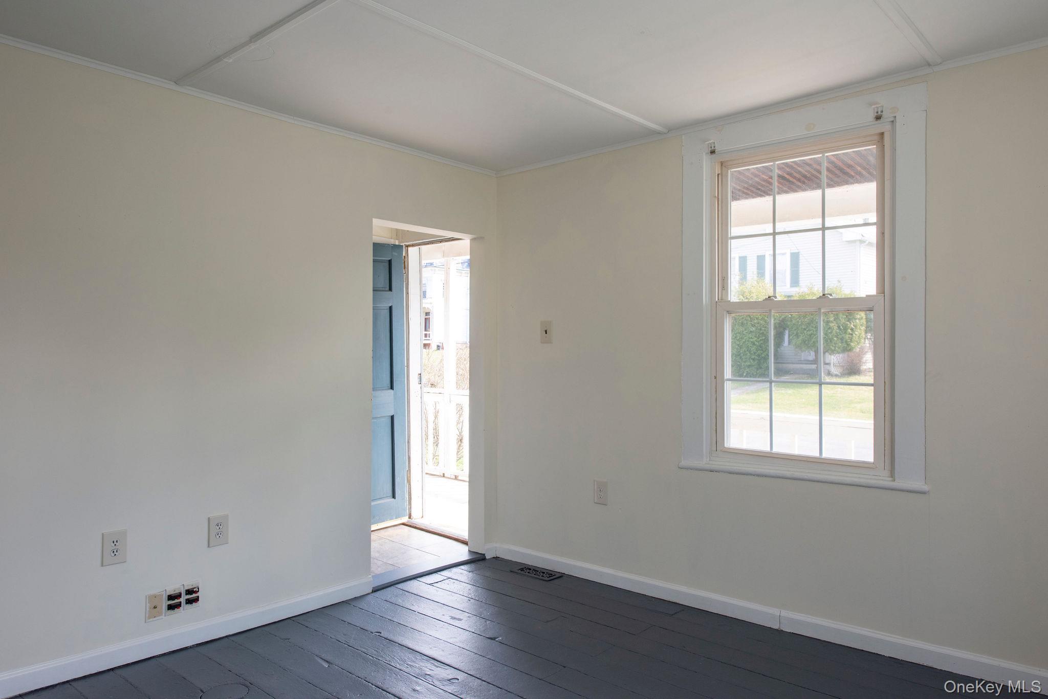 84 Montgomery Street Property Photo 5