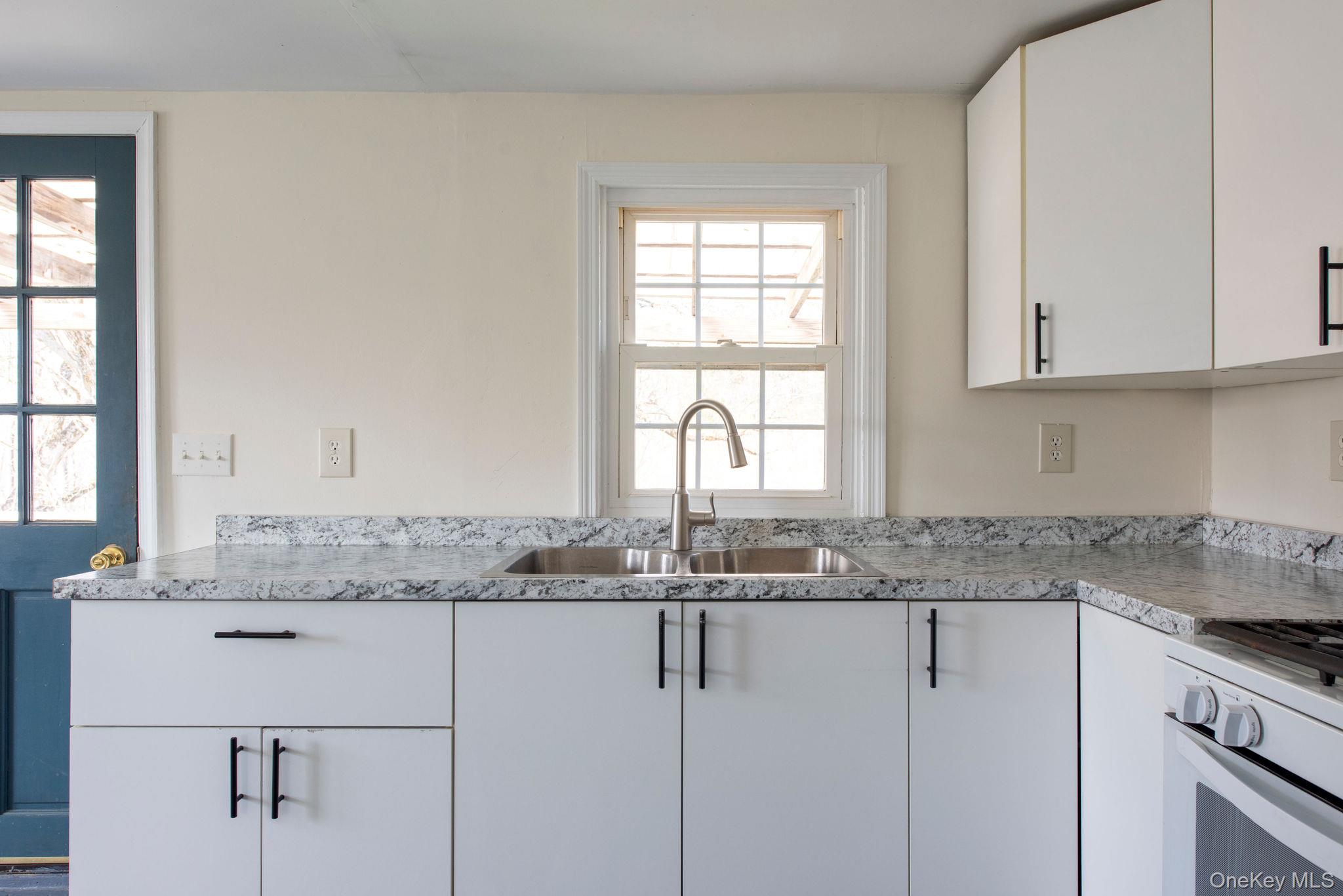 84 Montgomery Street Property Photo 10