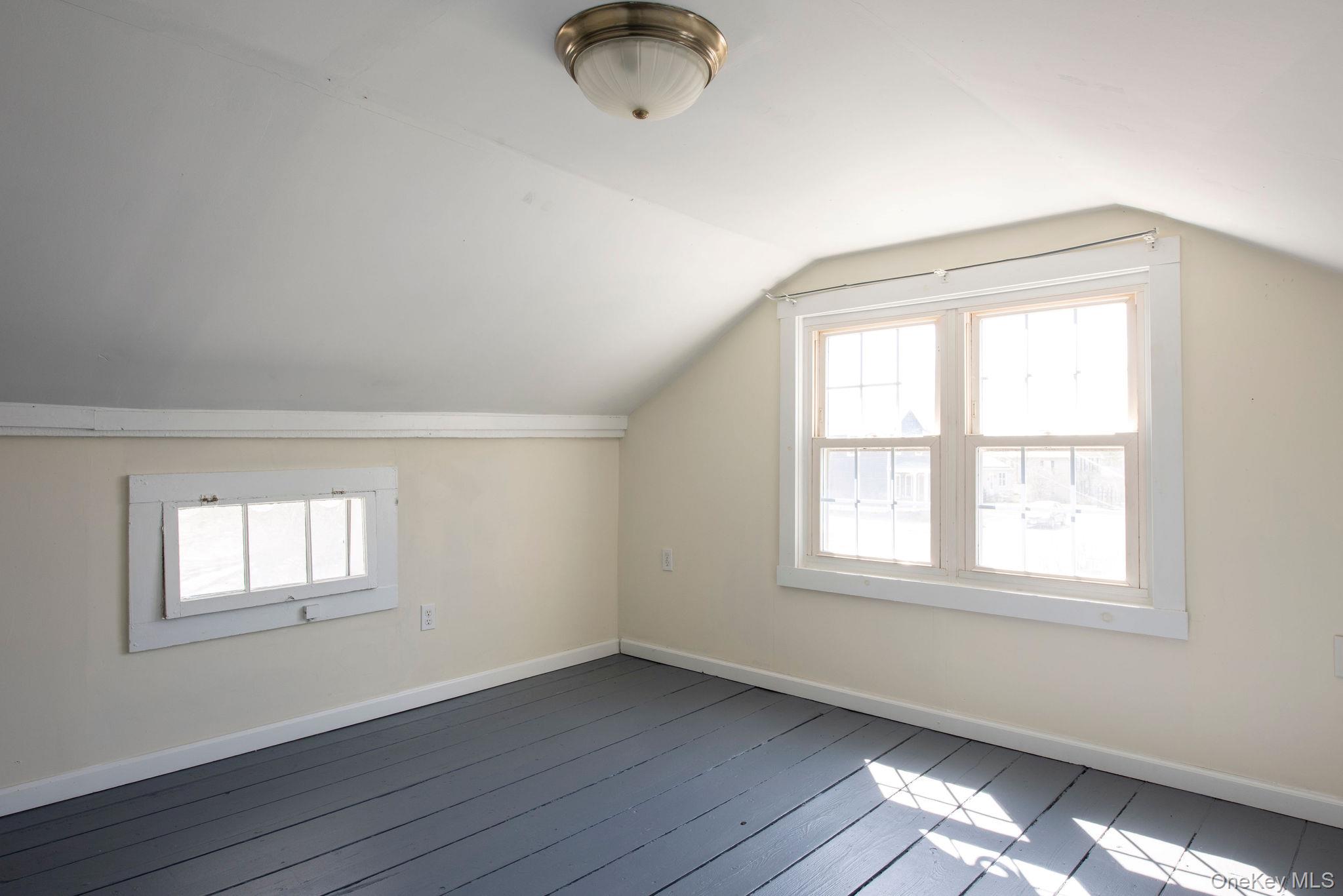 84 Montgomery Street Property Photo 22