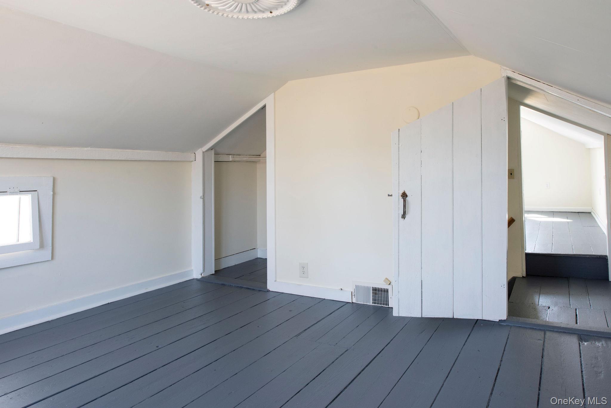 84 Montgomery Street Property Photo 25