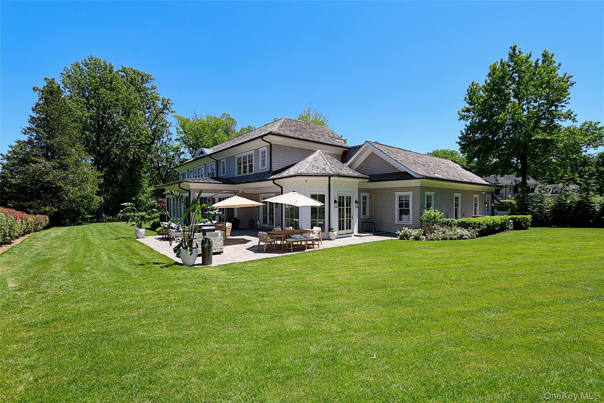 2 Pheasant Run Property Photo 2