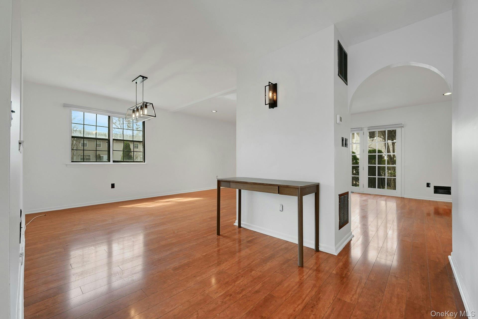 62 Somerset Drive Property Photo 4
