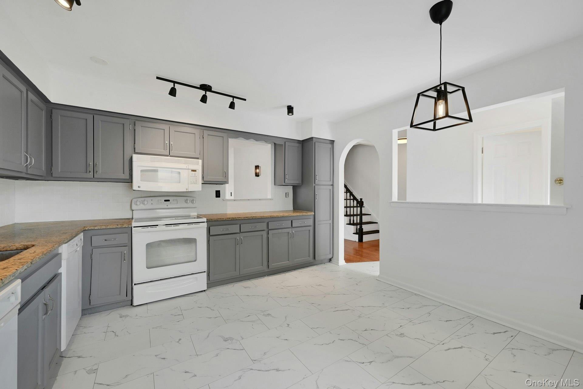 62 Somerset Drive Property Photo 12