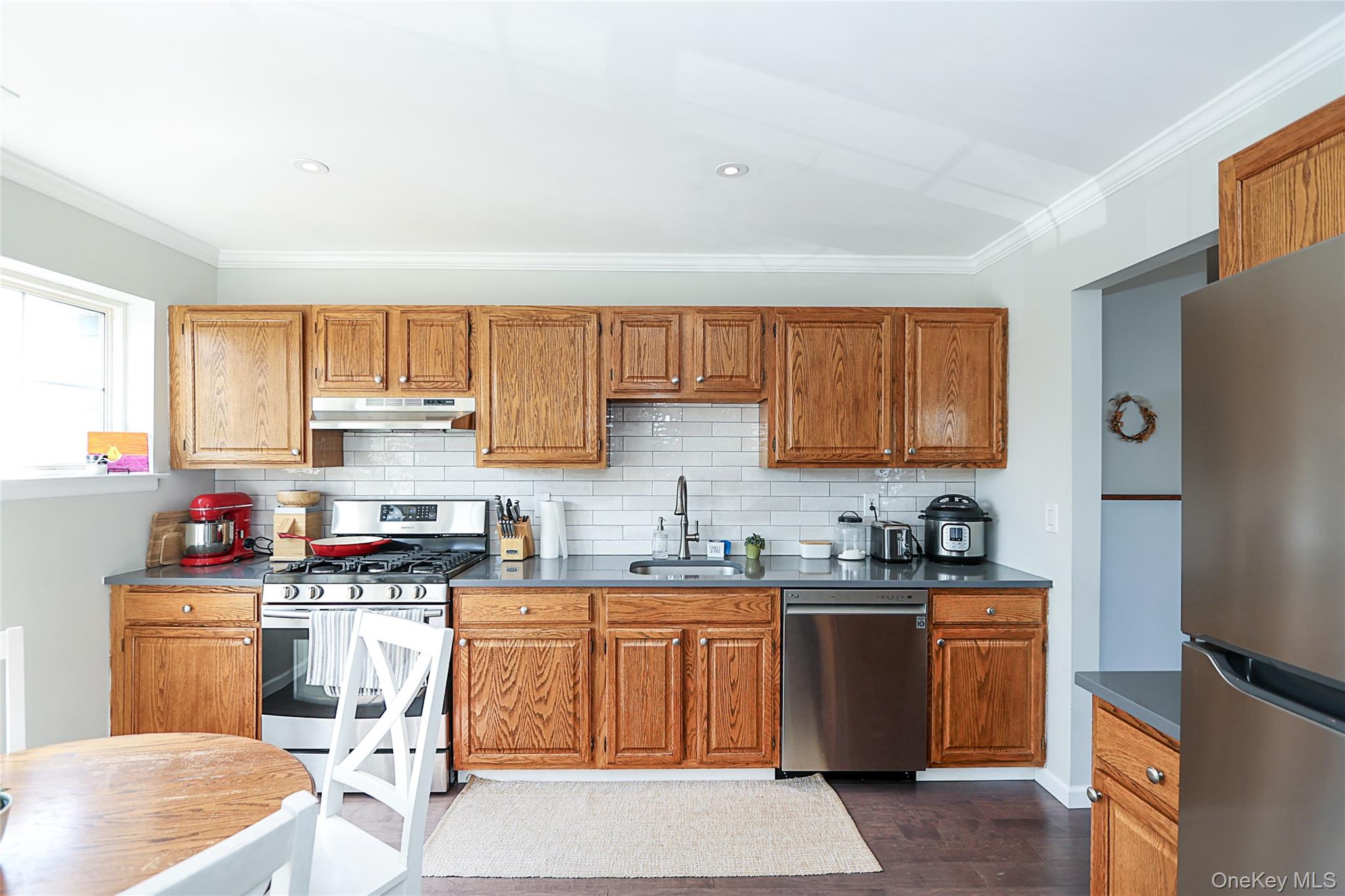 20-22 Broadlawn Drive Property Photo 12