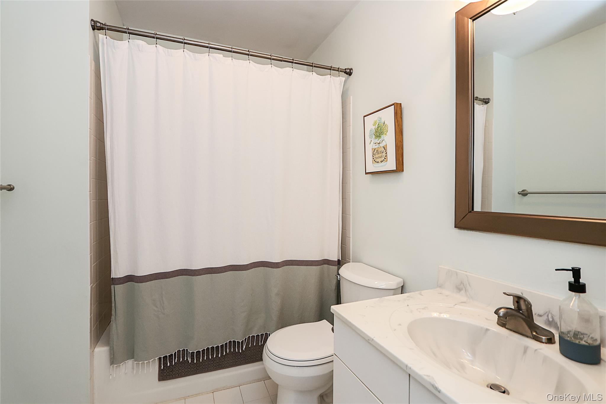20-22 Broadlawn Drive Property Photo 19