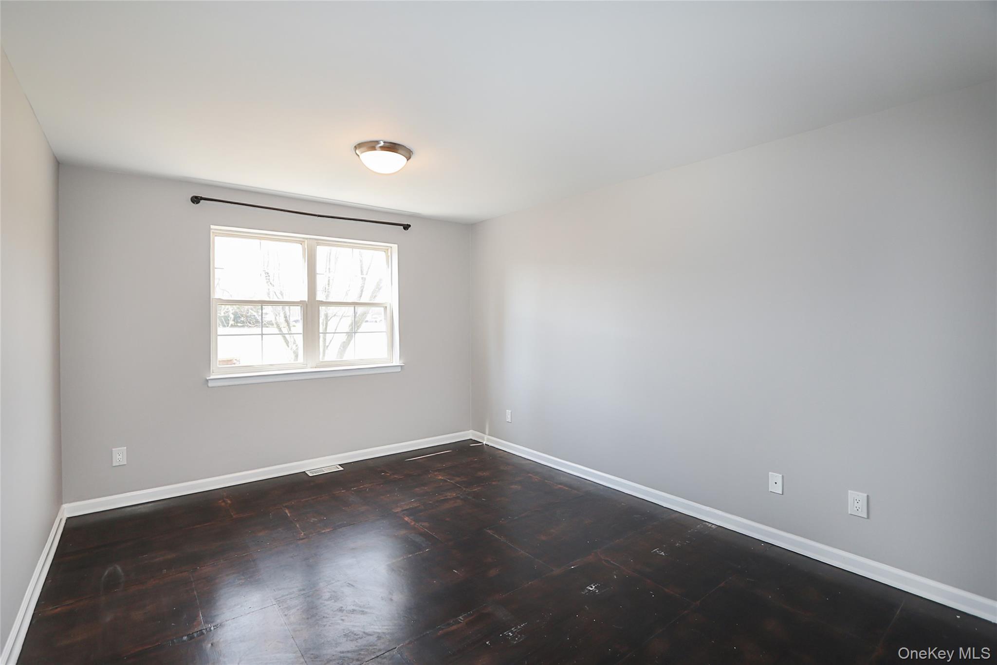 20-22 Broadlawn Drive Property Photo 31