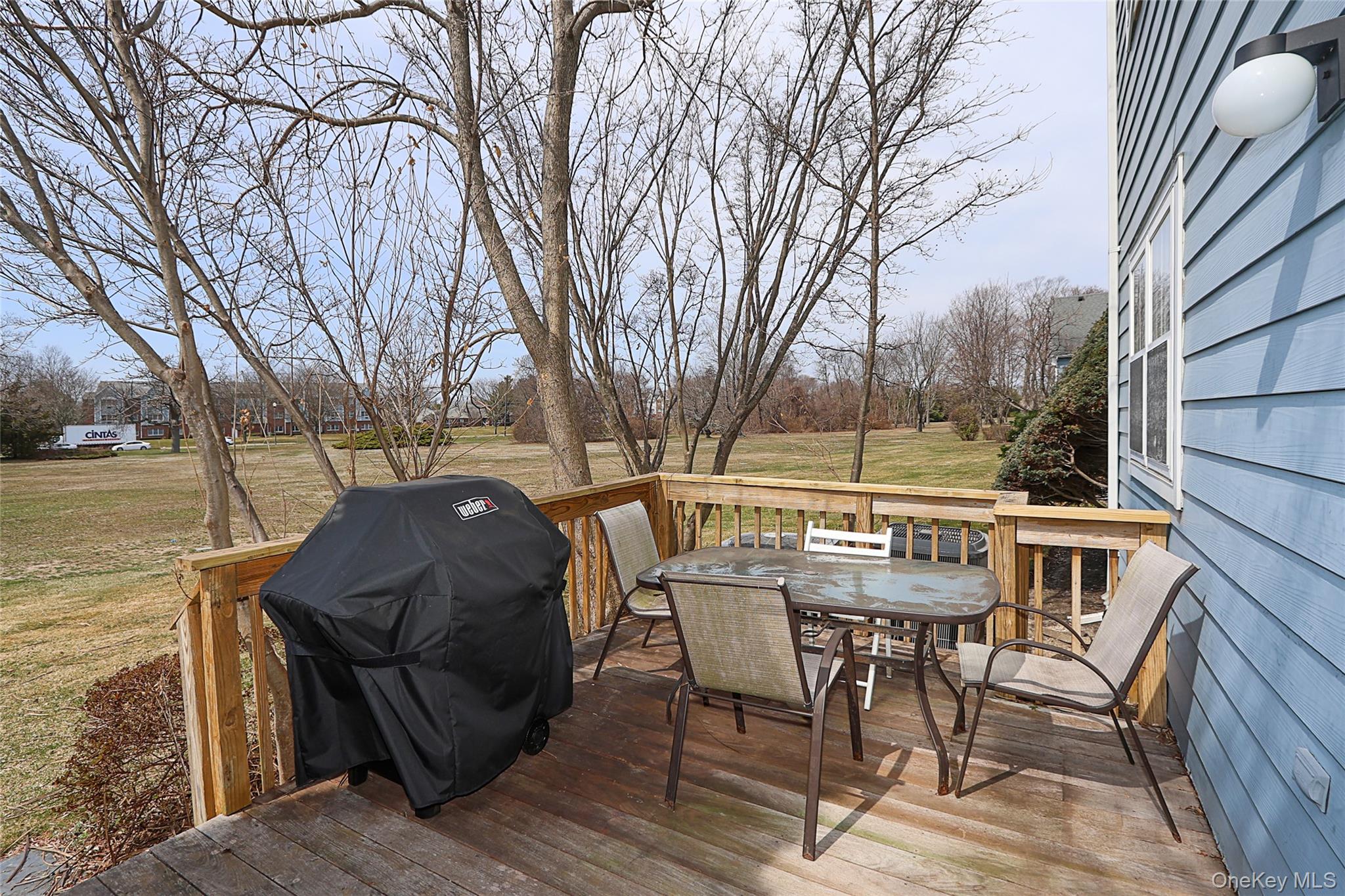 20-22 Broadlawn Drive Property Photo 43