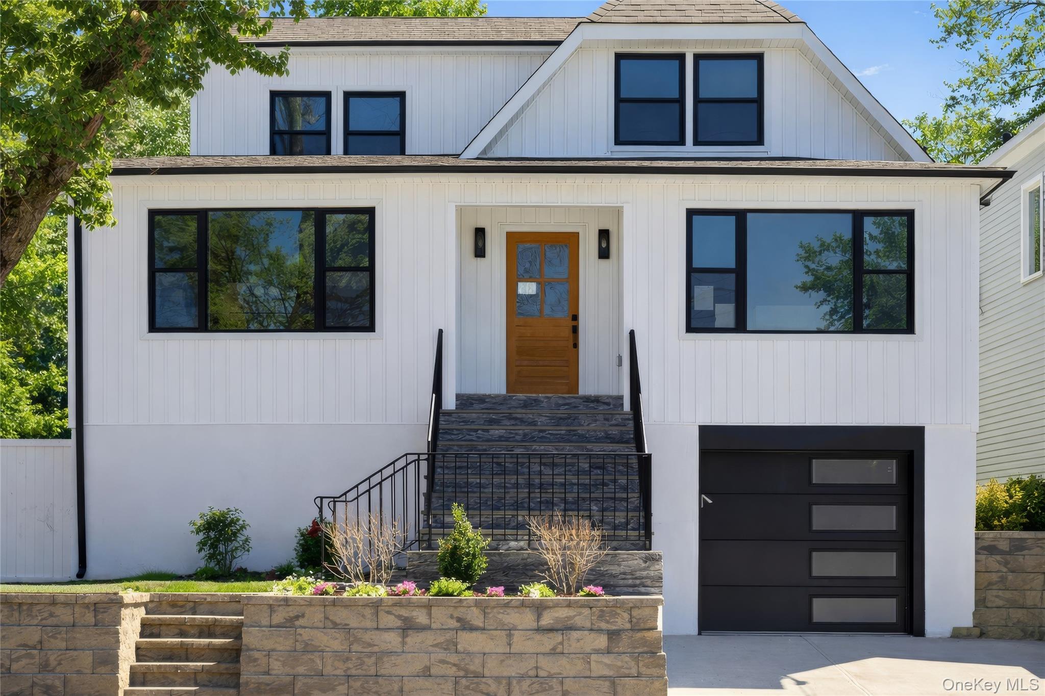 8 Hunt Avenue Property Photo 1