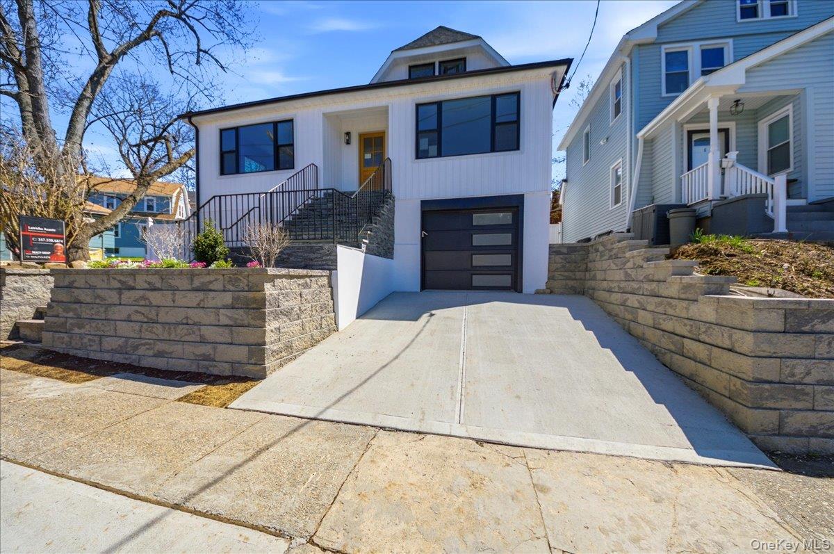8 Hunt Avenue Property Photo 3