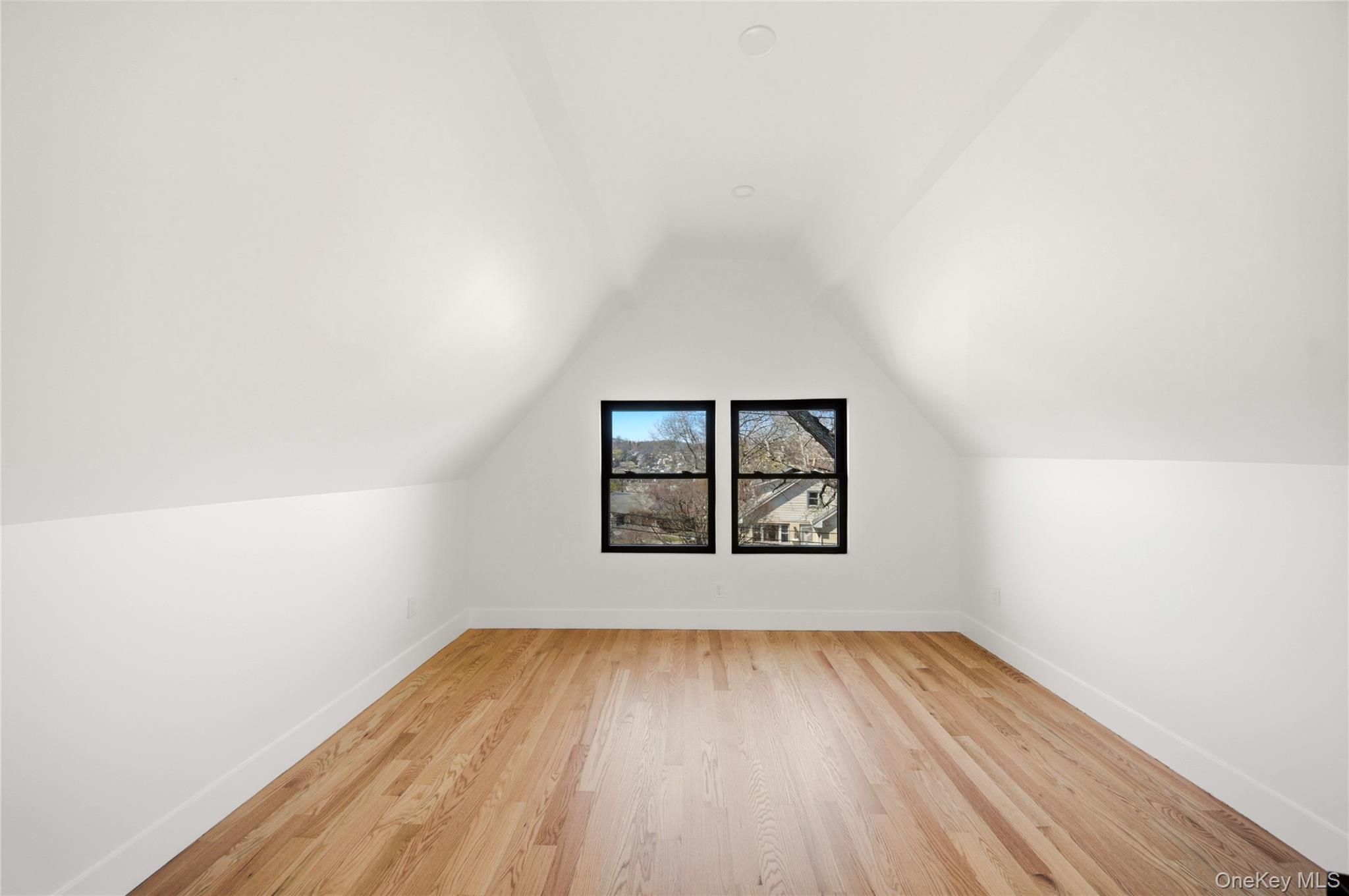 8 Hunt Avenue Property Photo 23