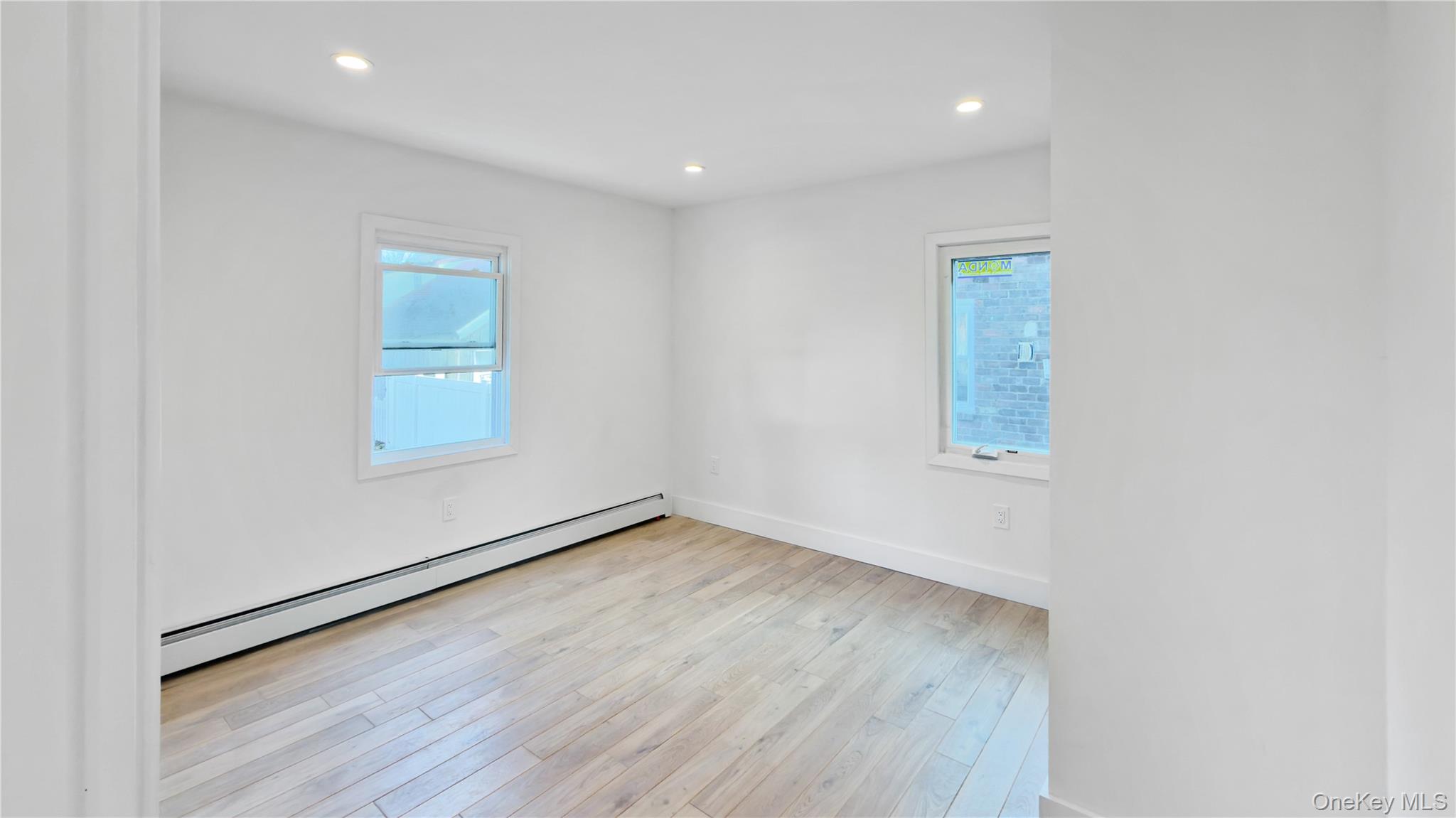 224 Windsor Parkway Property Photo 17