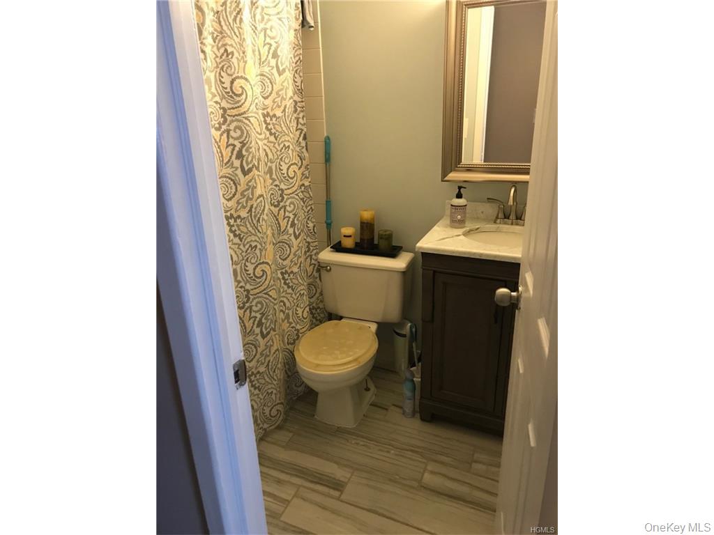 2226 Norton Avenue Property Photo 9