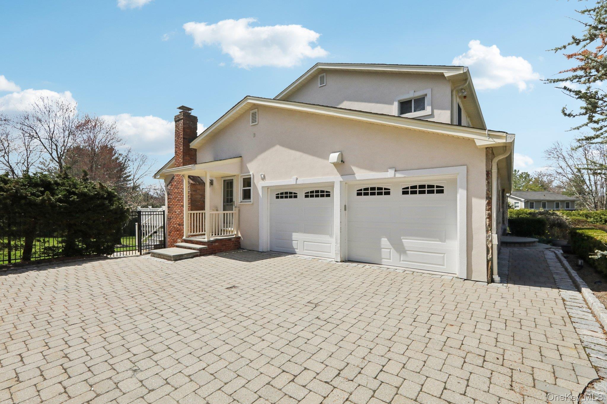 17 Rolling Ridge Road Property Photo 2