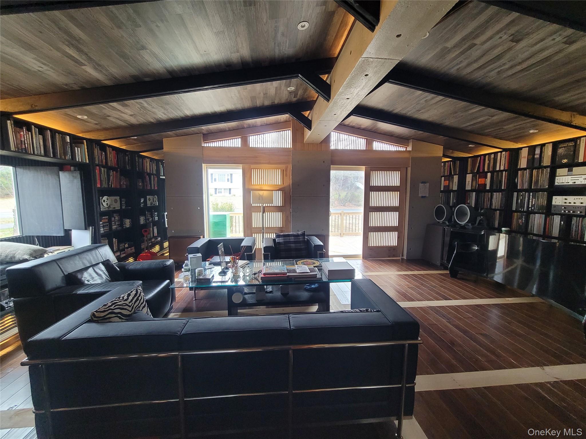 30 Straight Path Property Photo 3