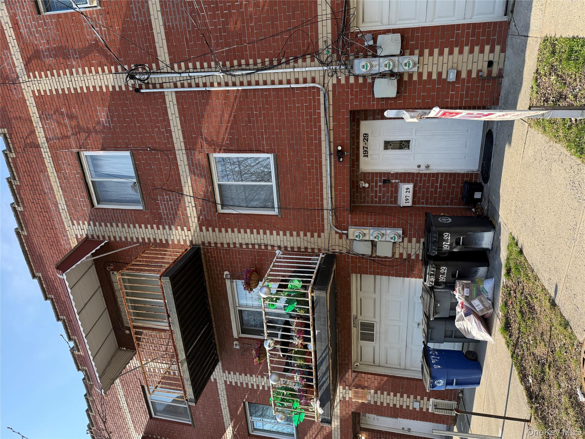 197-29 Hiawatha Avenue Property Photo 1