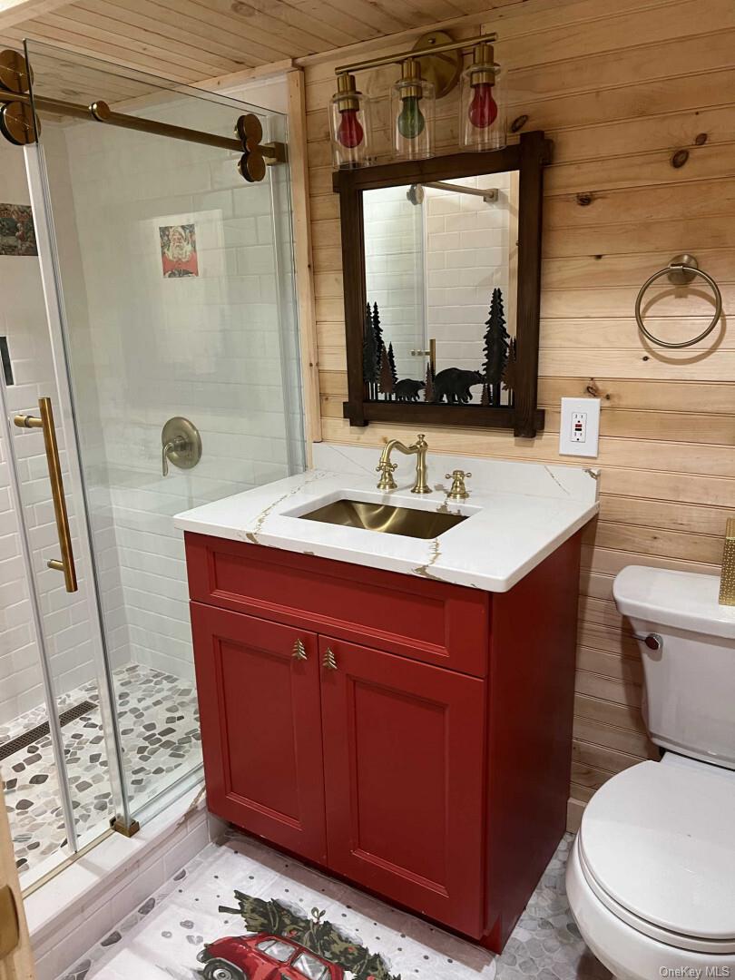 989 Chiloway Road Property Photo 7