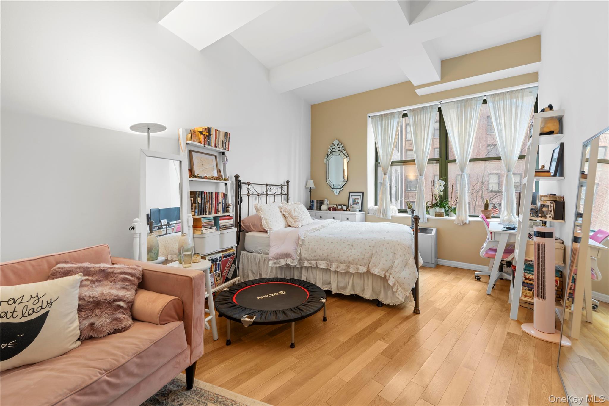 99 John Street 626 Property Photo 7