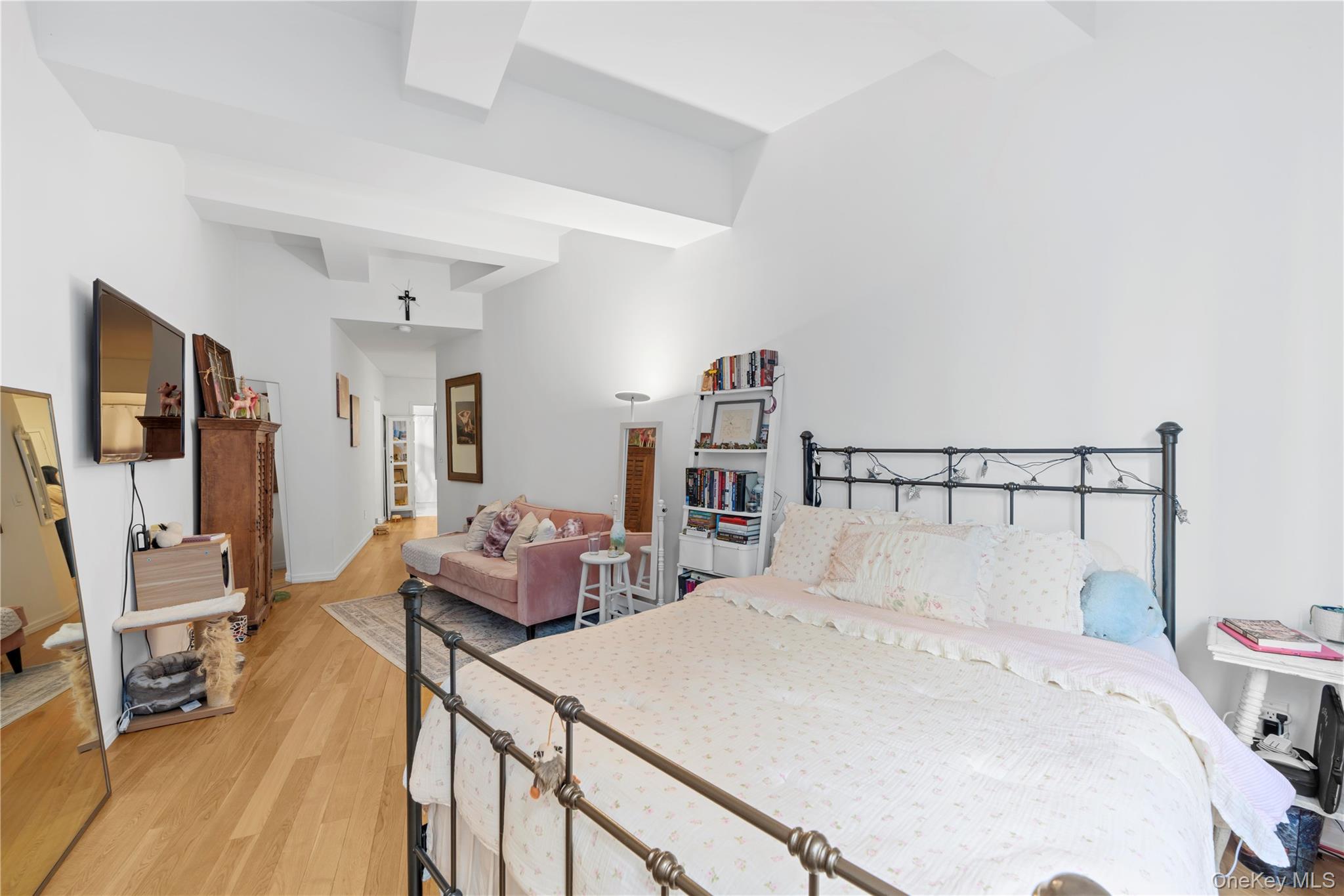 99 John Street 626 Property Photo 10
