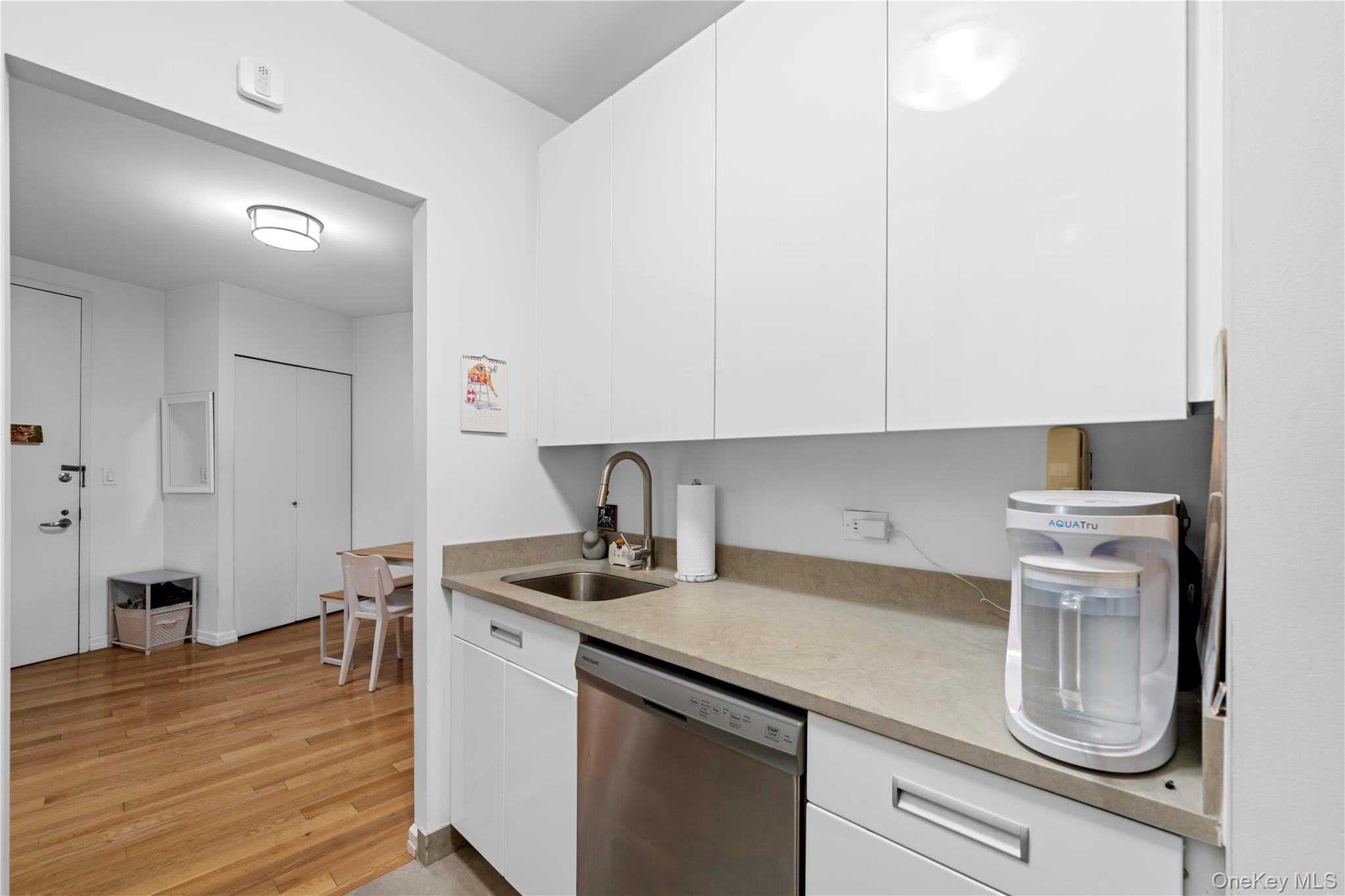 99 John Street 626 Property Photo 16