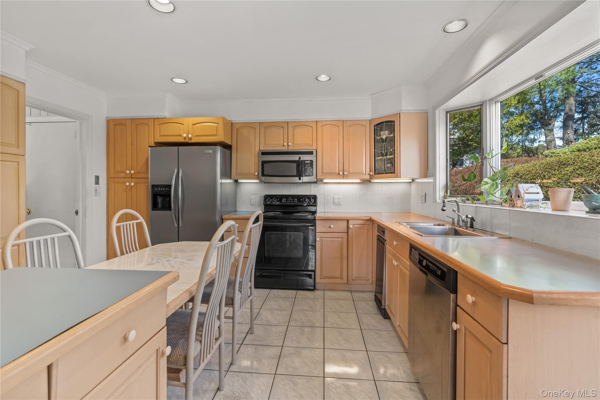 18 Devon Road Property Photo 3