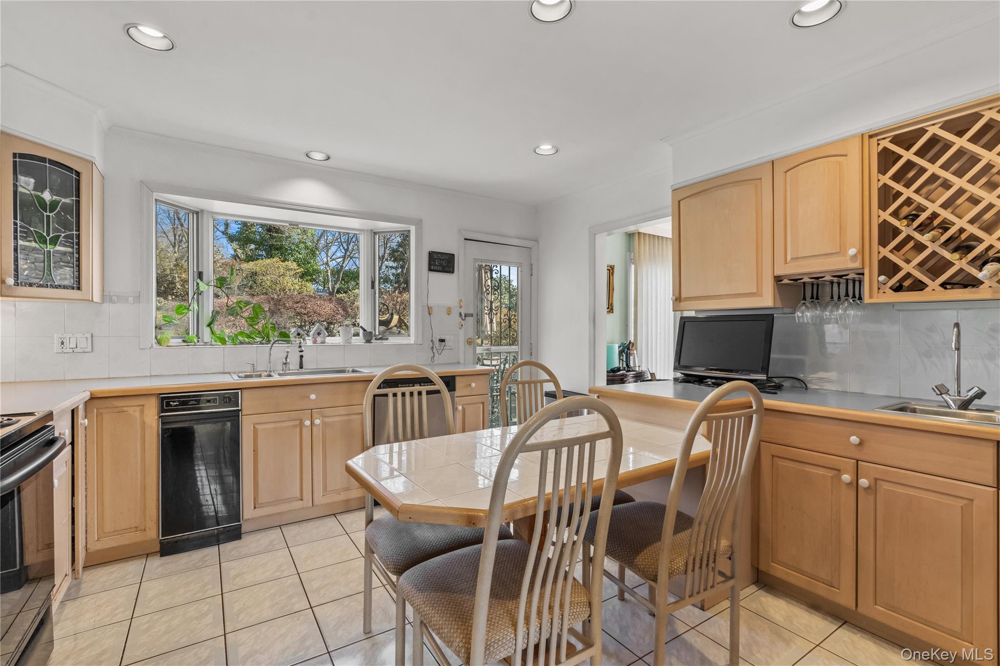 18 Devon Road Property Photo 5