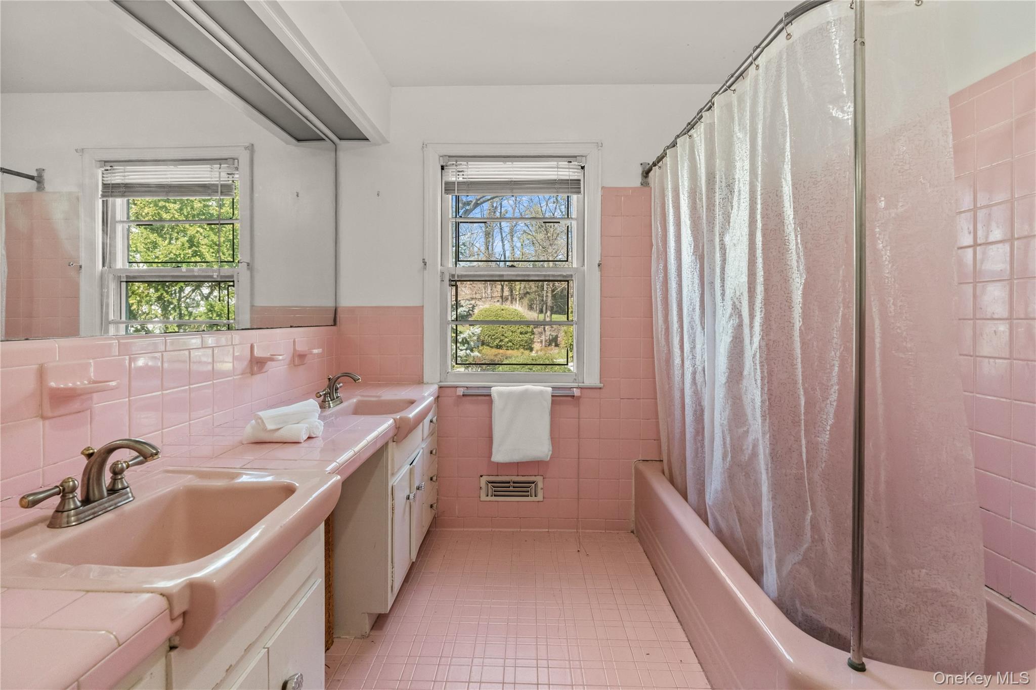 18 Devon Road Property Photo 22