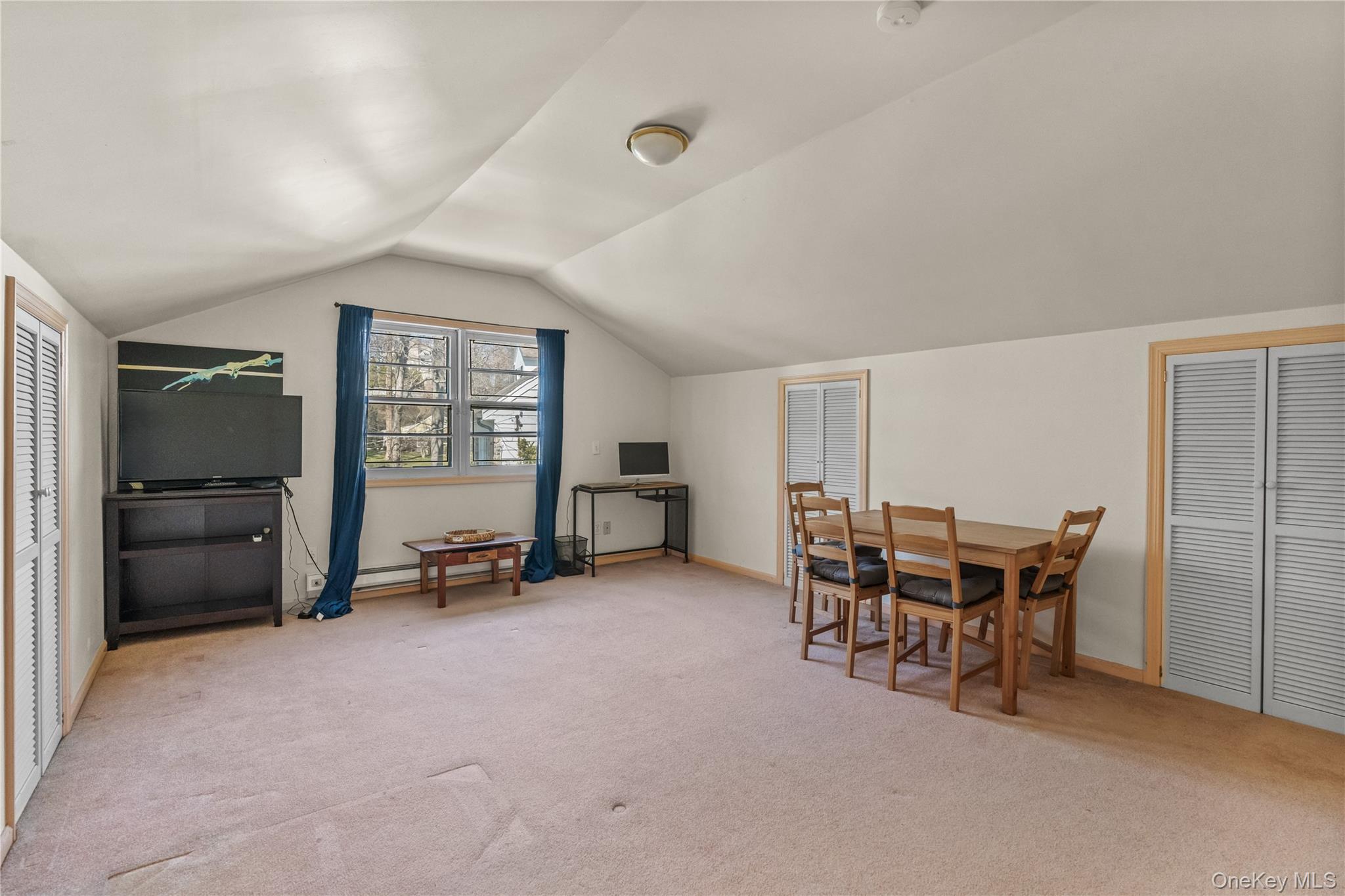 18 Devon Road Property Photo 23