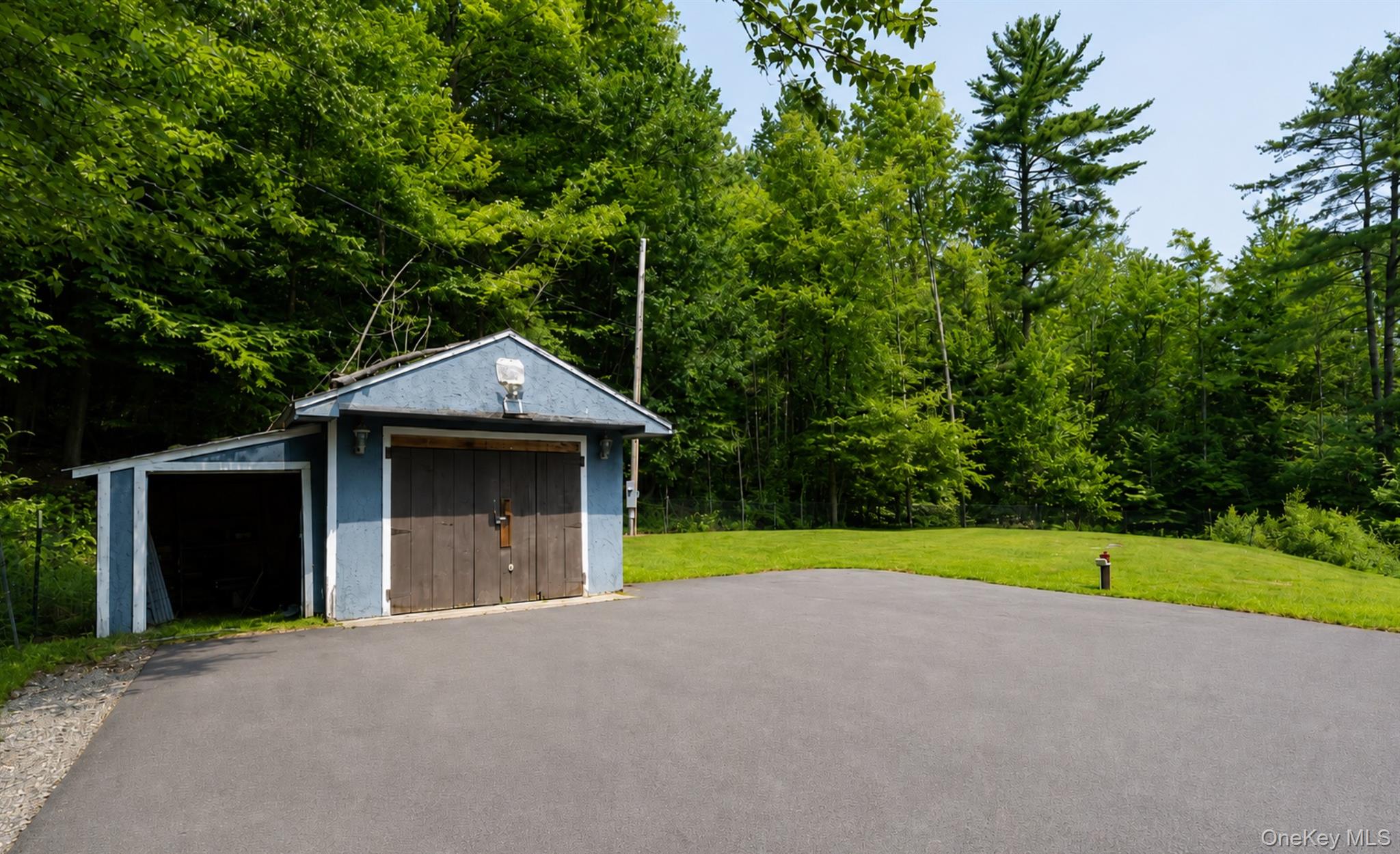 279 Snow Road Property Photo 9