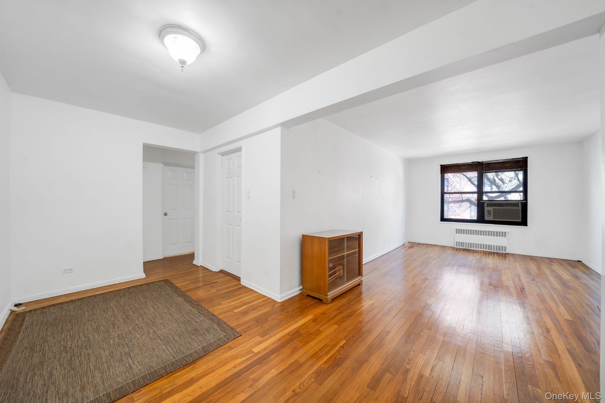 83-85 Woodhaven Boulevard 3l Property Photo 3