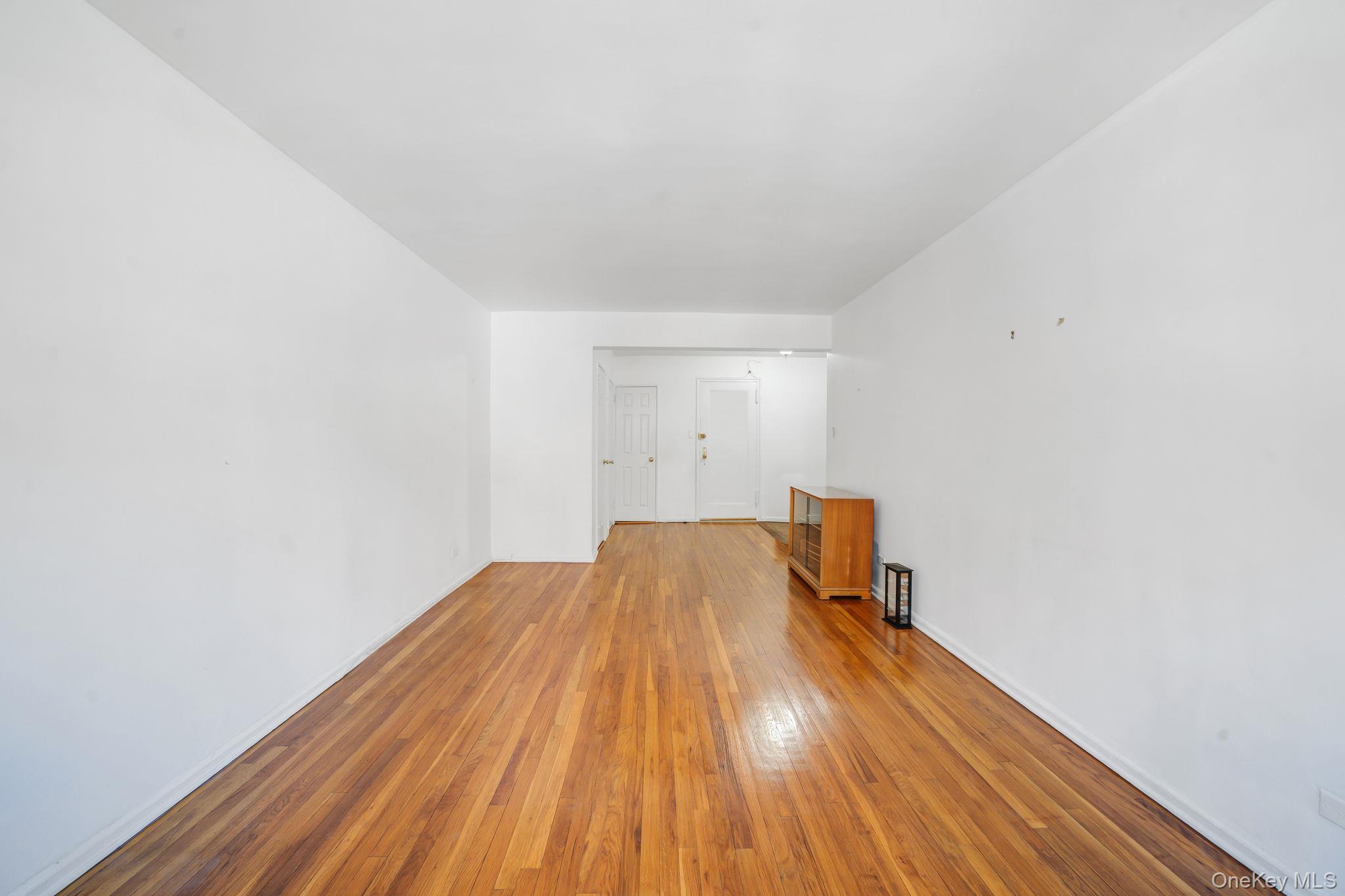 83-85 Woodhaven Boulevard 3l Property Photo 4