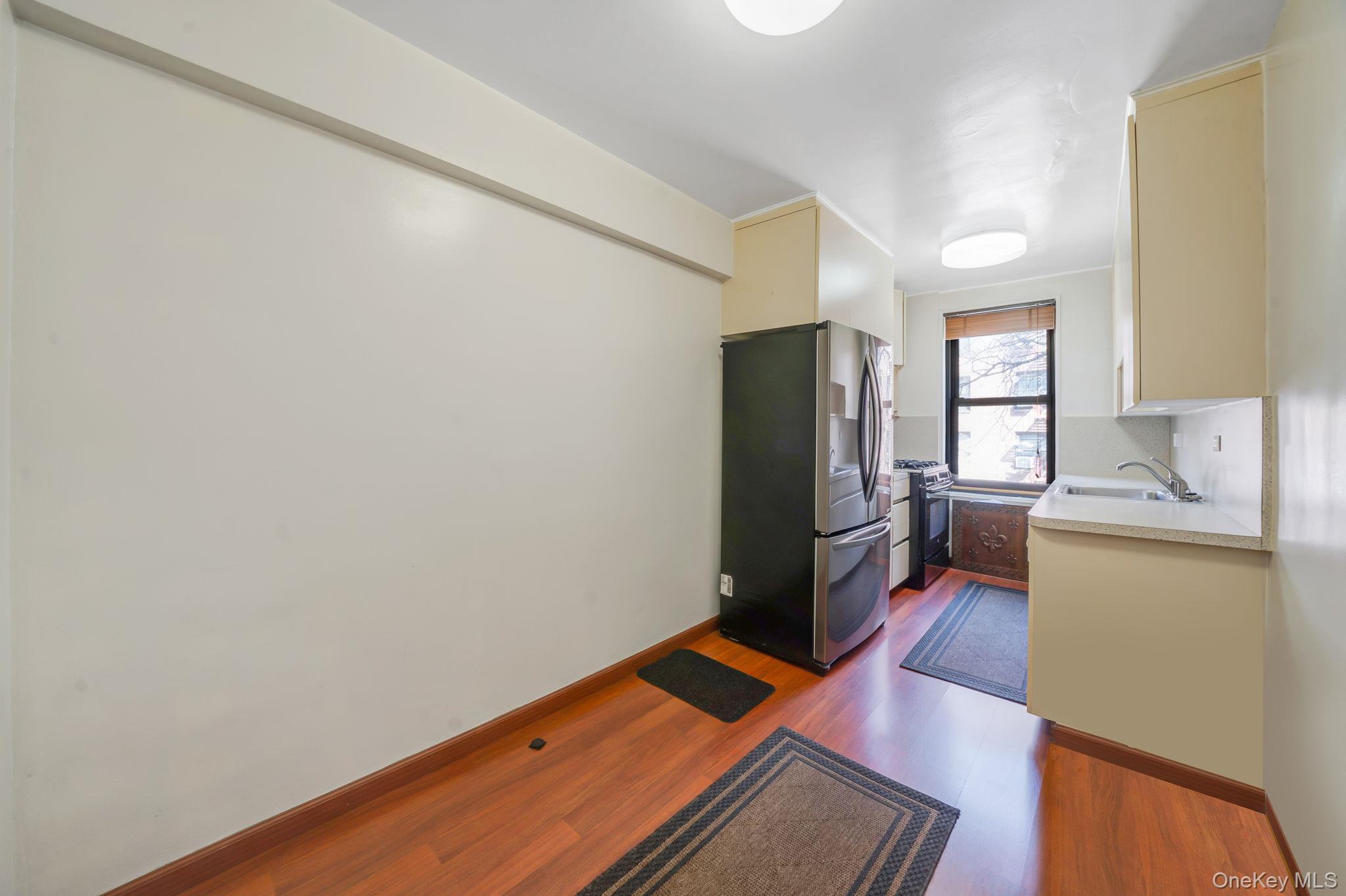 83-85 Woodhaven Boulevard 3l Property Photo 6