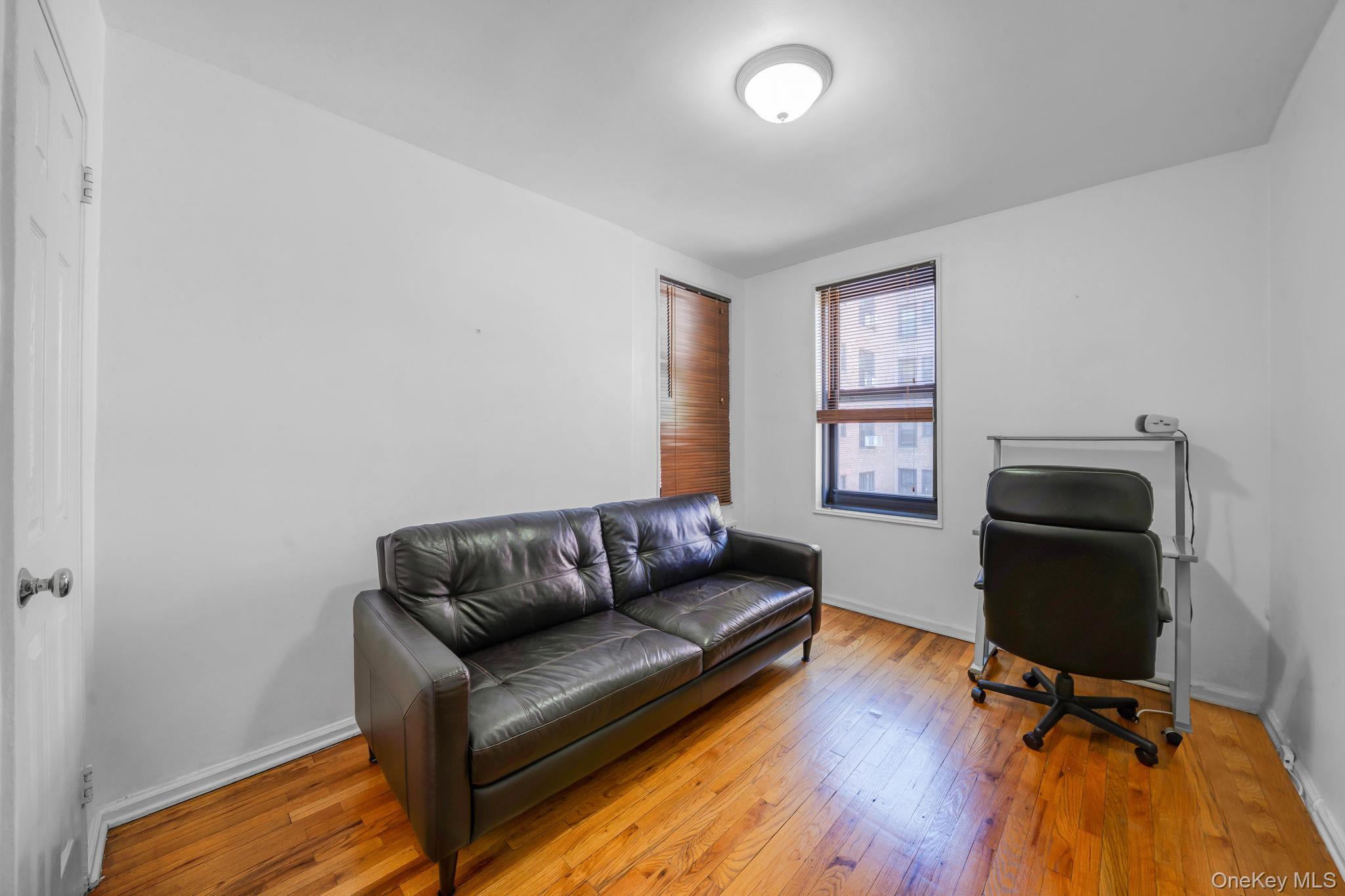 83-85 Woodhaven Boulevard 3l Property Photo 11