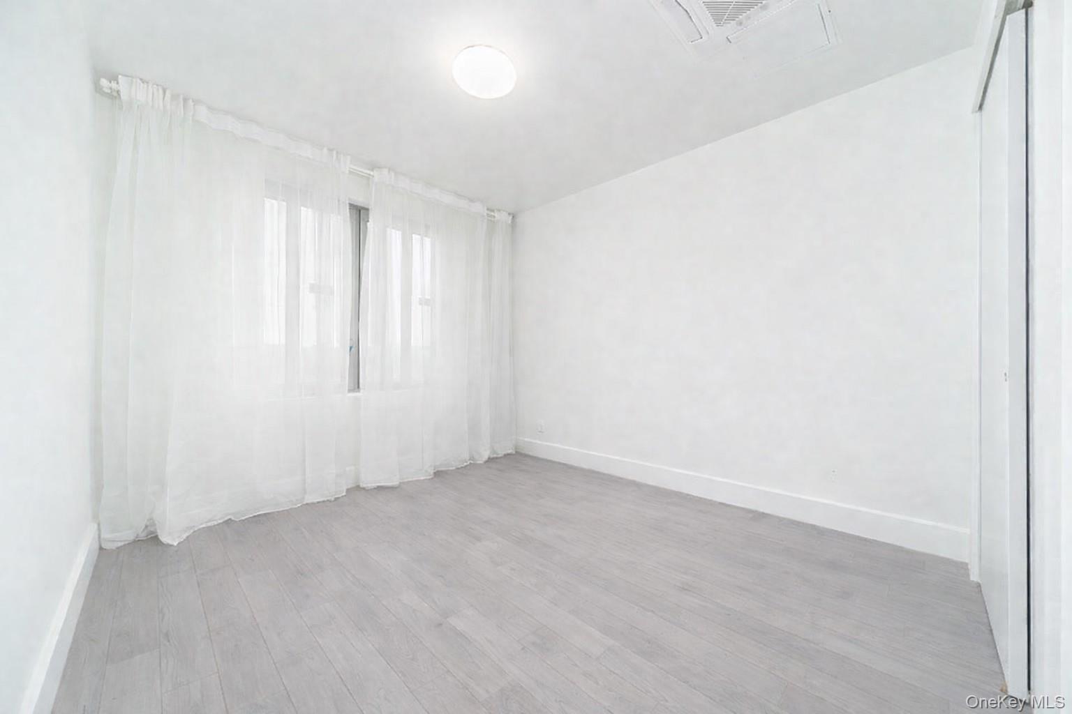 131-19 Fowler Avenue 4a Property Photo 3