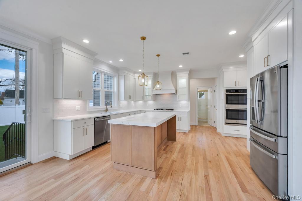 89 West Avenue Property Photo 6