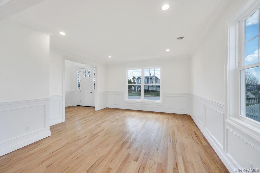 89 West Avenue Property Photo 13