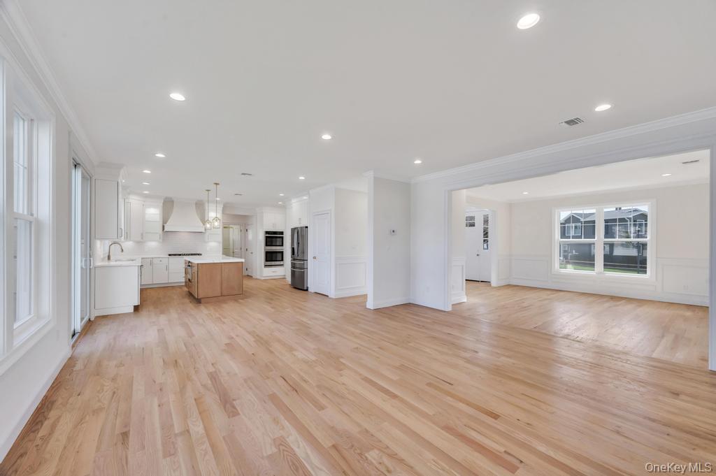 89 West Avenue Property Photo 15