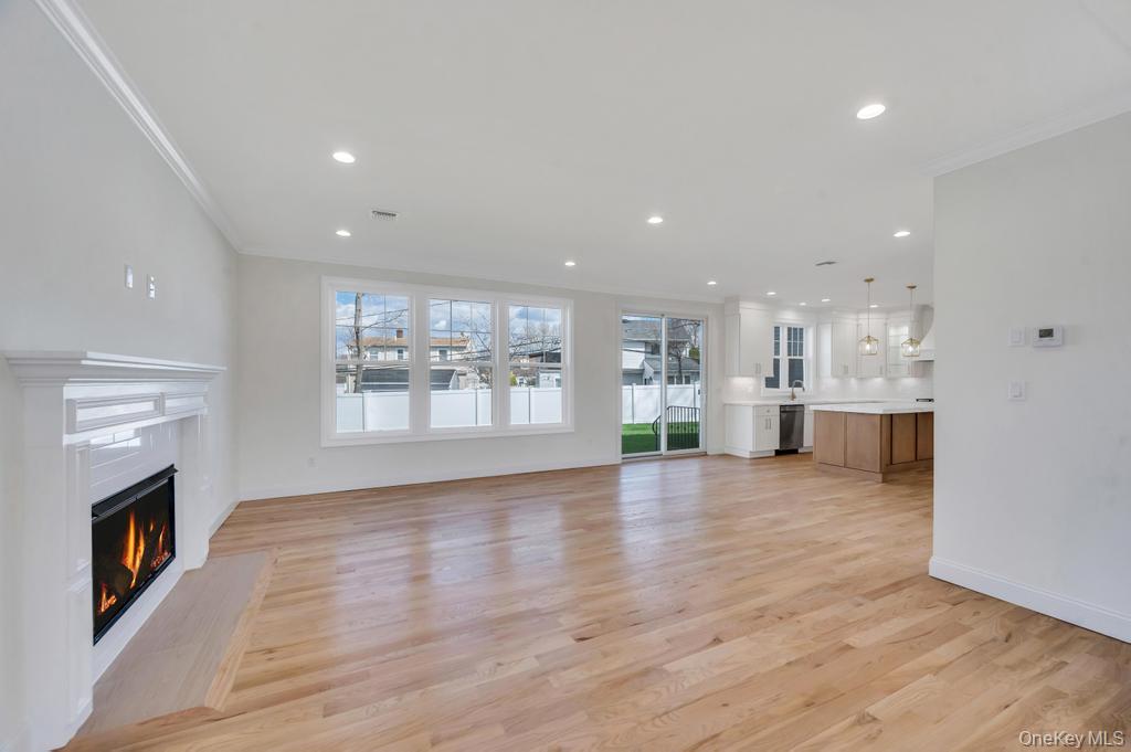 89 West Avenue Property Photo 16