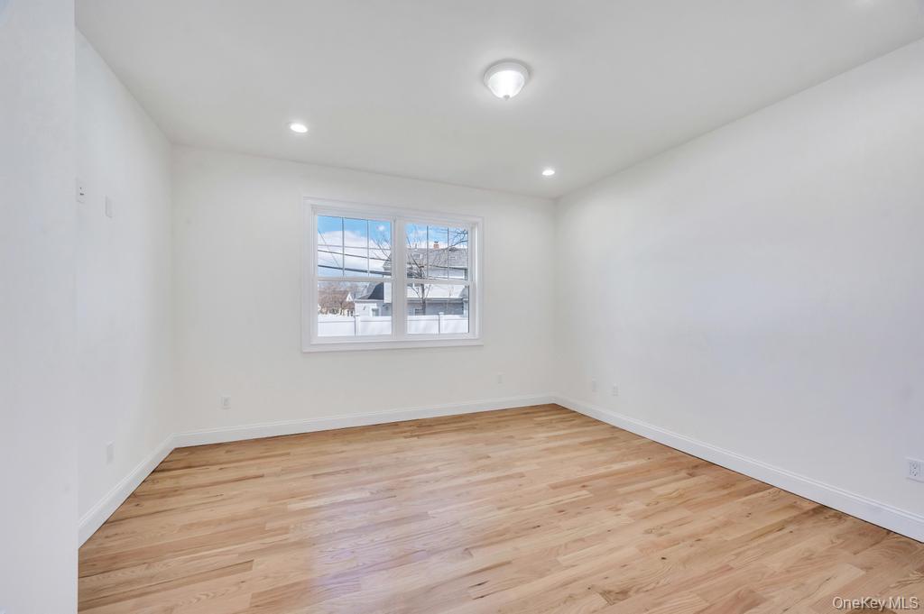 89 West Avenue Property Photo 18