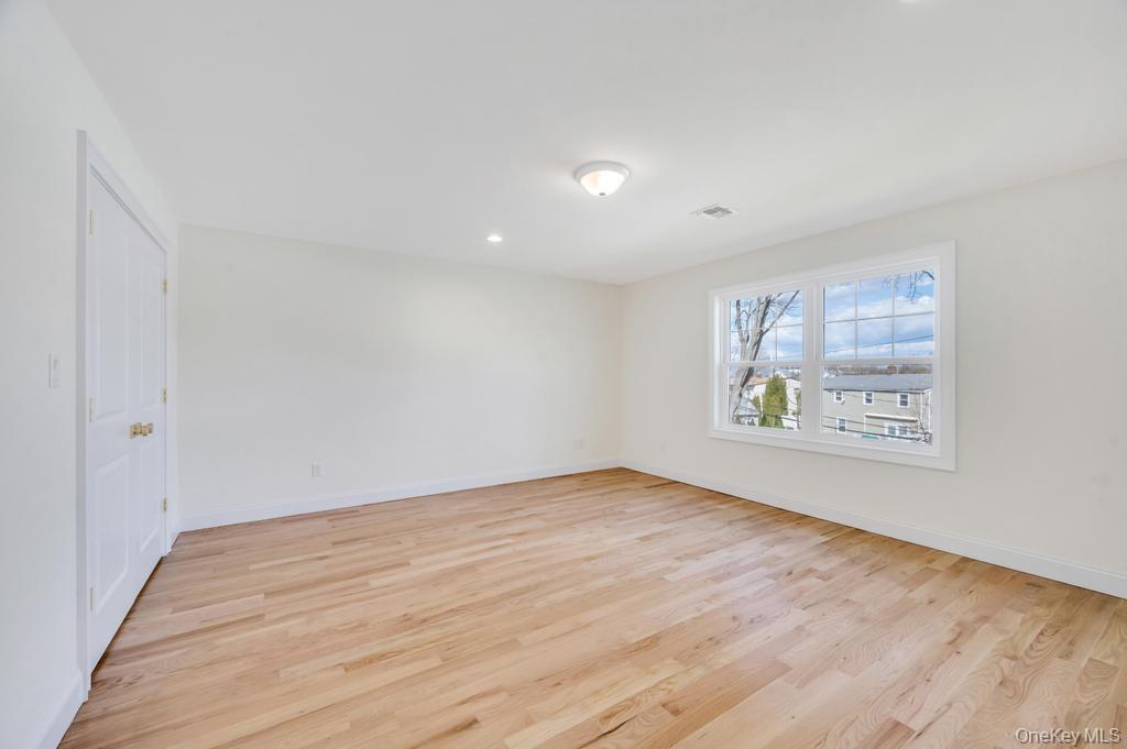 89 West Avenue Property Photo 21