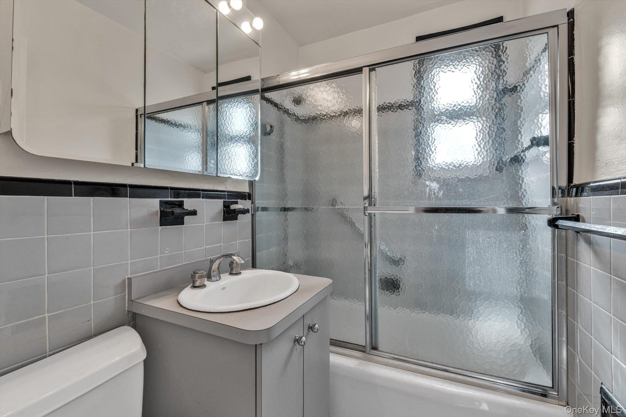 251-42 61st Avenue #3-1150 Property Photo 13