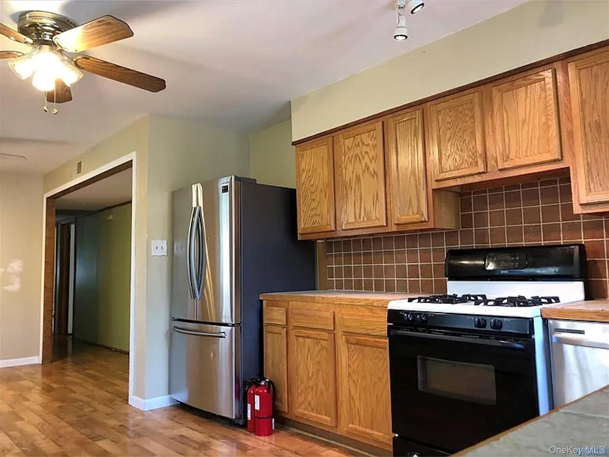 52 Horton Avenue Property Photo 3