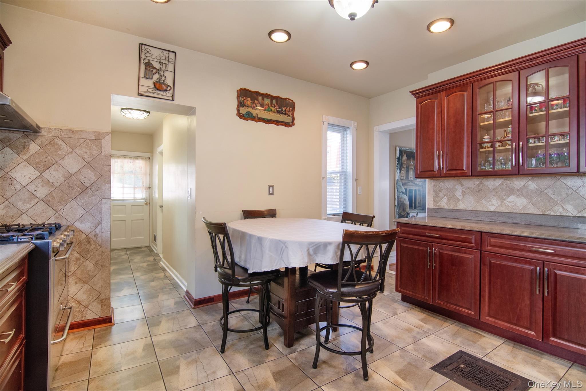 17 Lake Avenue Property Photo 16