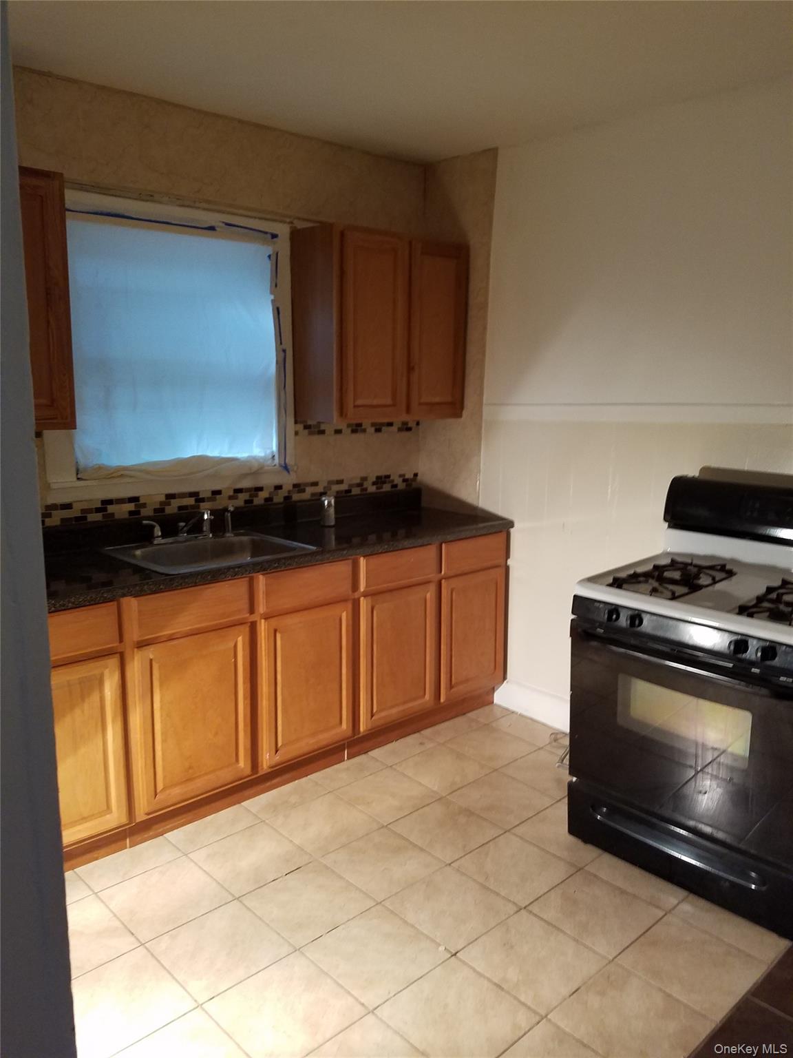 81 Baldwin Street Property Photo 7
