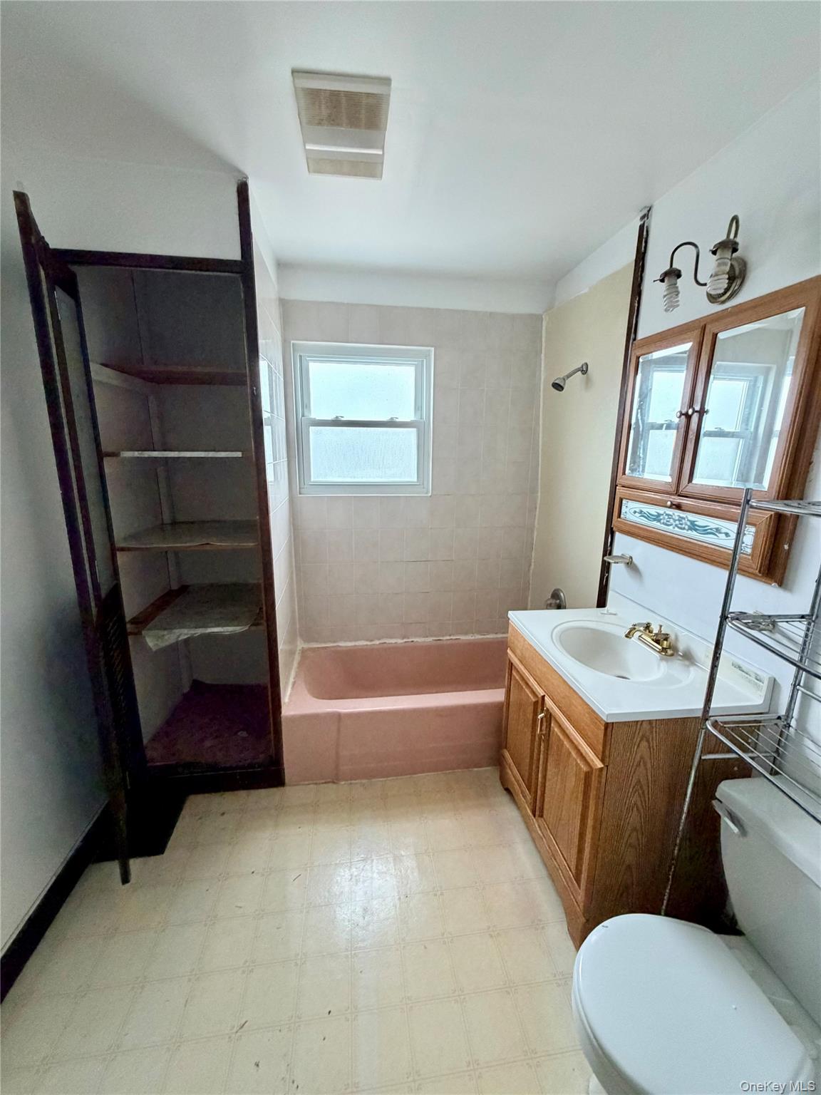 9 Edgar Street Property Photo 24