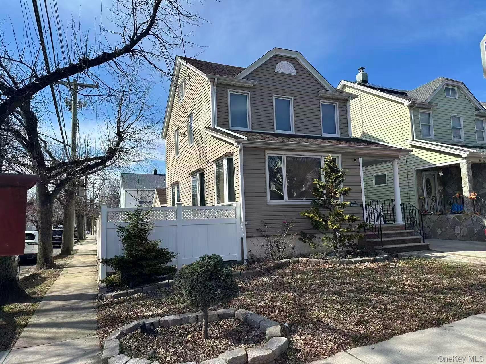 8860 240th Street Property Photo 3